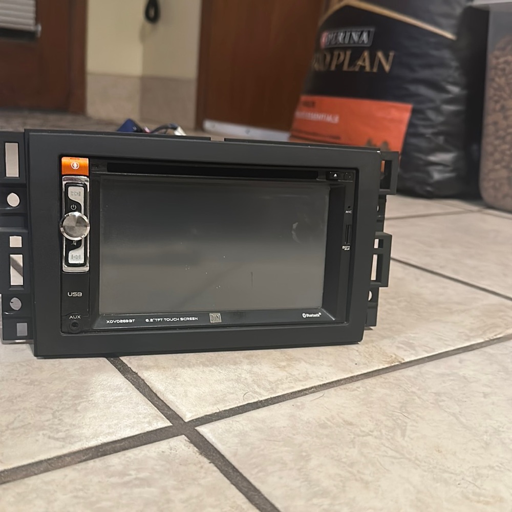 COPY - This is a dual touchscreen with the 6.2 inch  screen with Bluetooth.